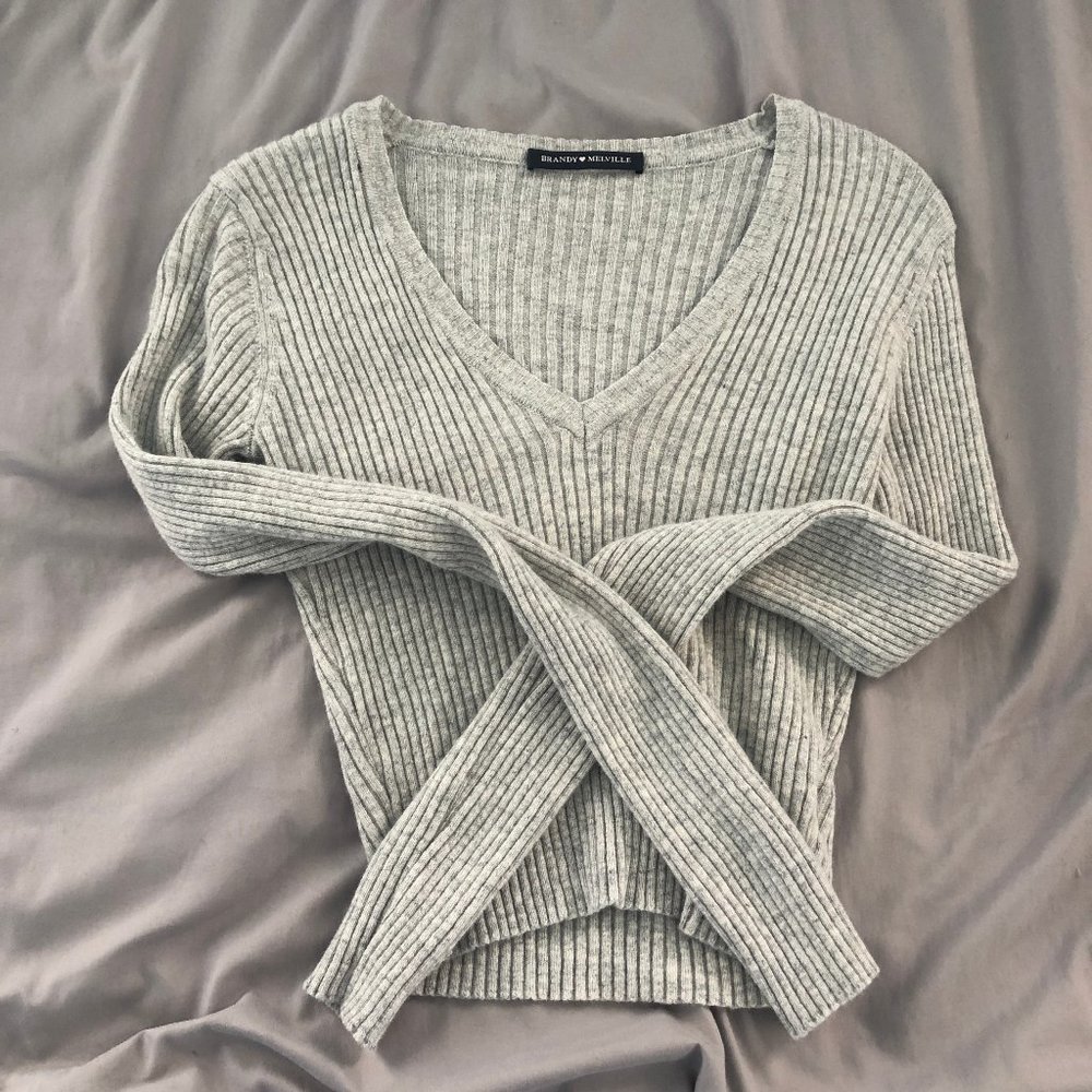 Brandy Melville Grey Ribbed Sweater